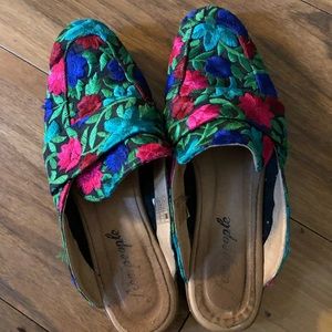 GREAT CONDITION FREE PEOPLE SLIDES
